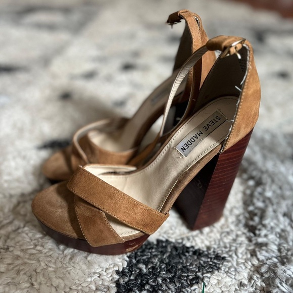 Steve Madden Heels - Picture 1 of 4